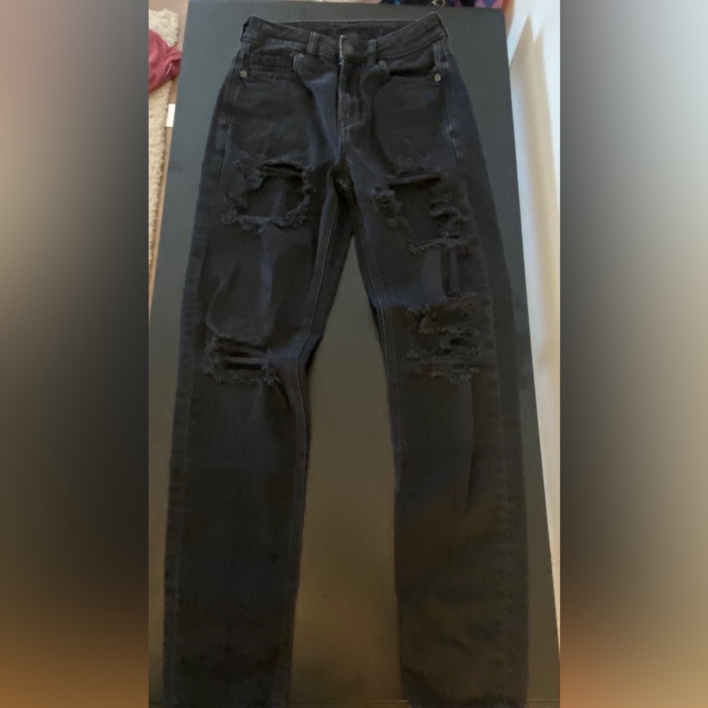 American Eagle black distressed skinny jeans size 000
